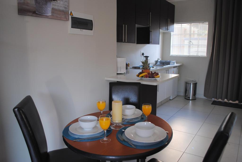 Apartamento 86 Edison Self Catering Johannesburgo Exterior foto