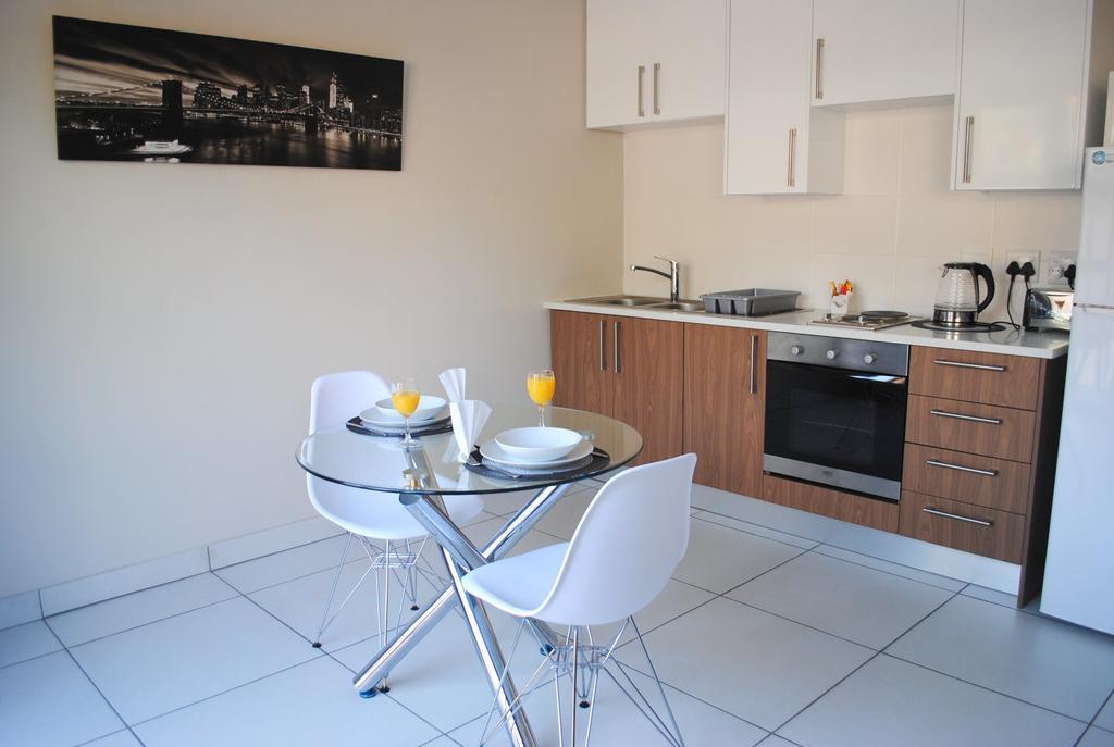 Apartamento 86 Edison Self Catering Johannesburgo Exterior foto
